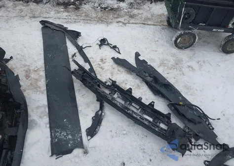 2017 Chrysler Pacifica Touring-L z USA, uszkodzony, nr VIN 2C4RC1BG8HR705077